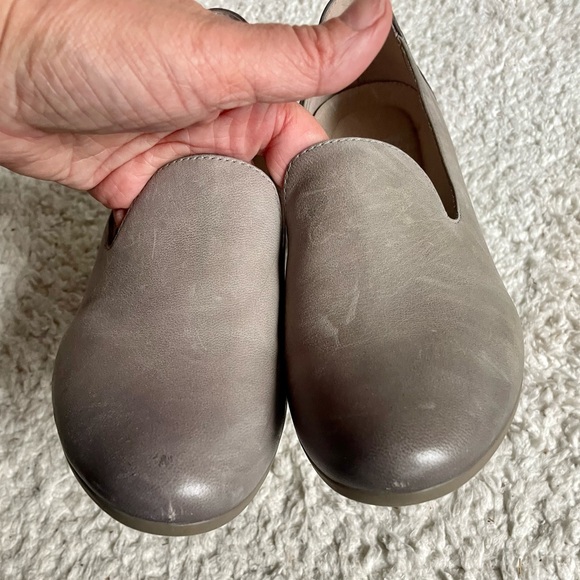 Dansko Taupe Napa Leather Block Heeled Loafers sz 6 - Picture 5 of 9
